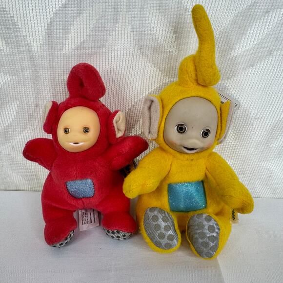 Playschool Teletubbies Laa Laa 5.5 Inch W/Tags 1998 & Laa Laa Backpack Clip - Picture 8 of 8